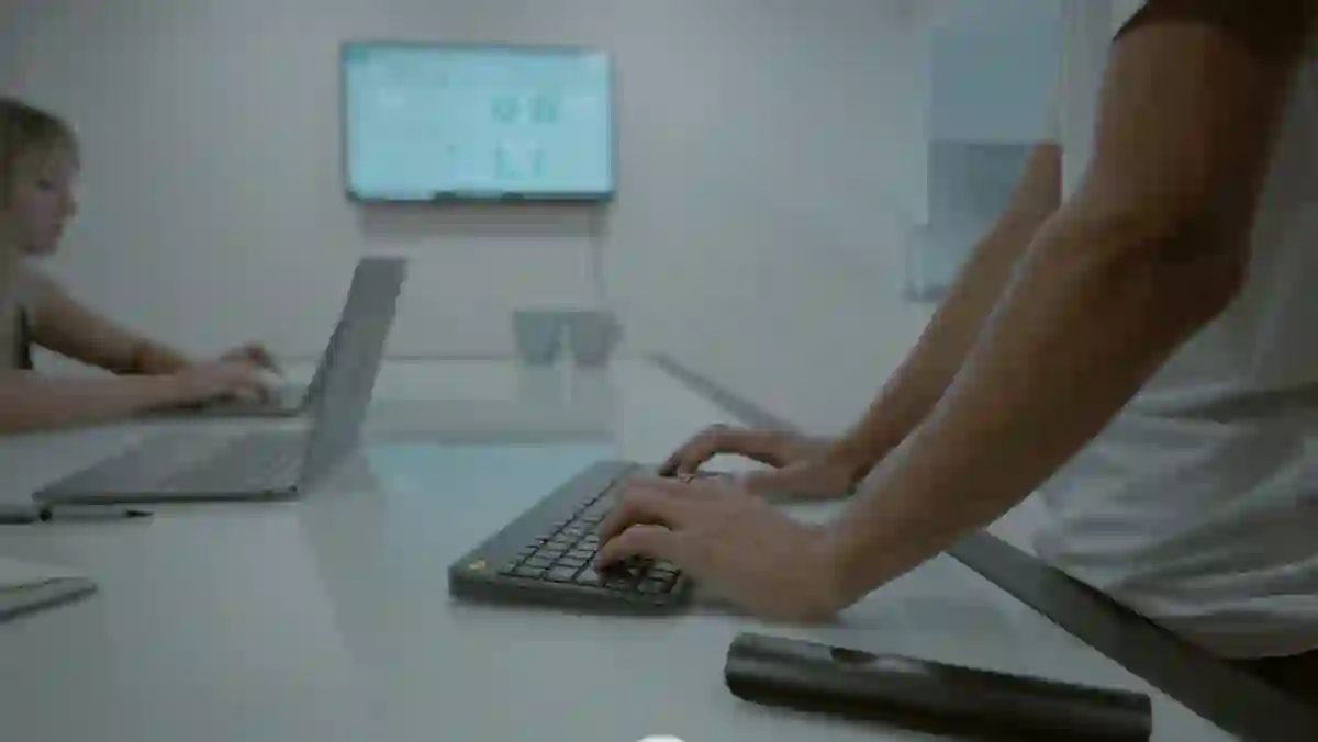 Illustrative industry footage for service crm erp systems; not a PSCS client project screenshot